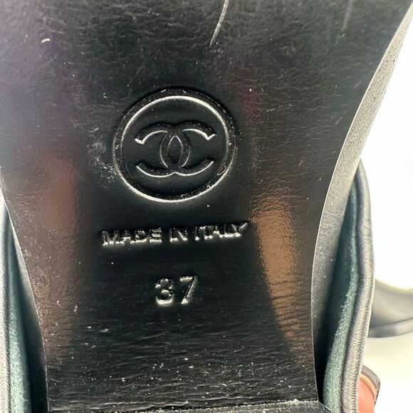 CHANEL Black CC Logo Tall Heeled Boots Size 37 Cap Toe Leather Fold Over - Picture 10 of 10